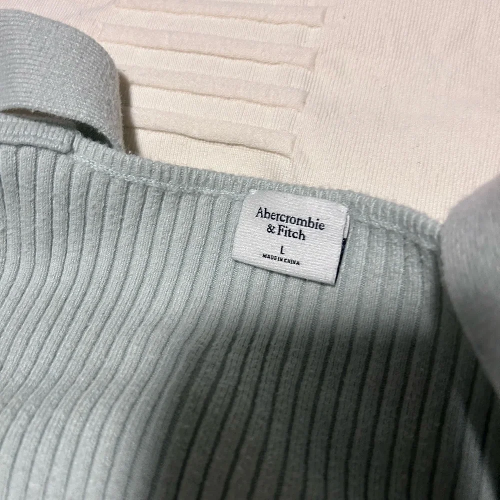 Abercrombie Matching sweater tank set